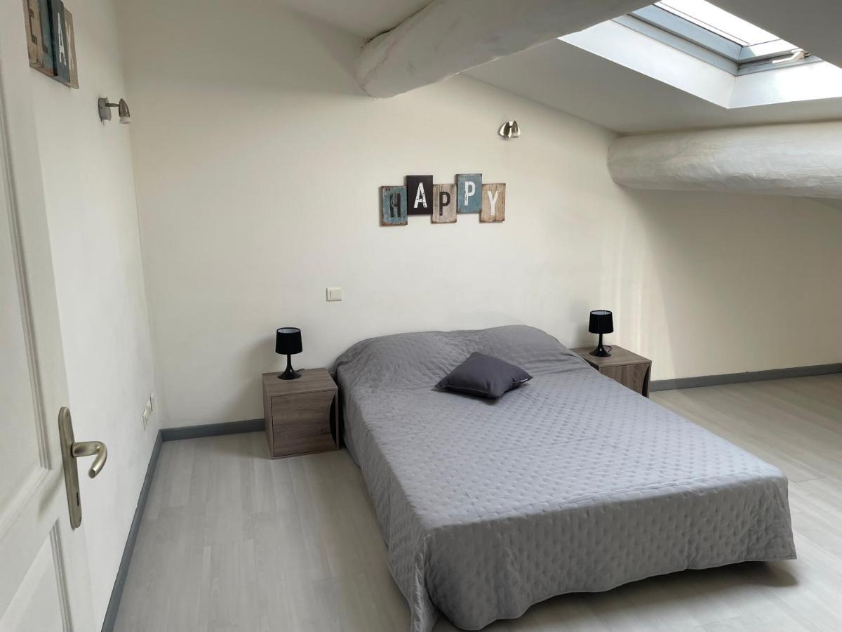 Appartement Des Penitents Сент-Мари-де-ла-Мер Экстерьер фото